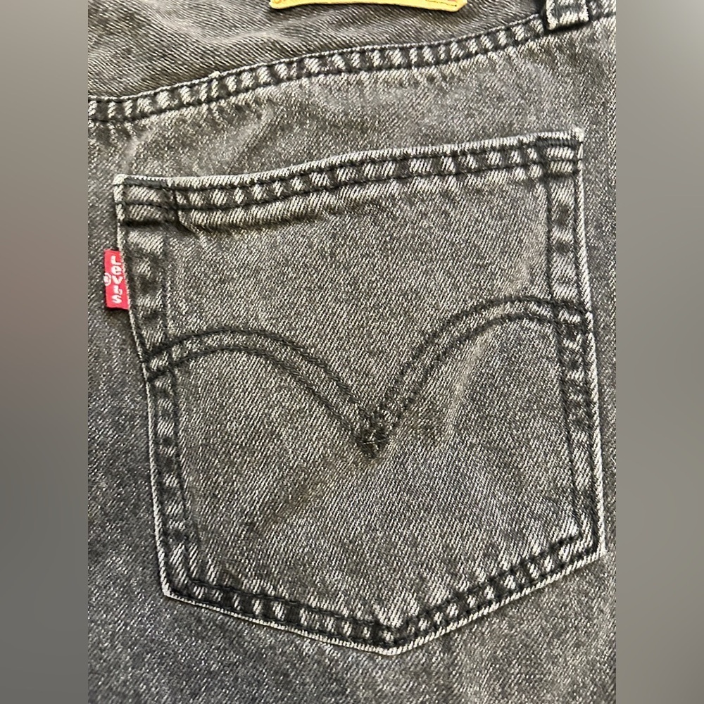 Levi’s distressed High rise Button fly black Charcoal mini Skirt Raw Hem Size 29 - Picture 5 of 7